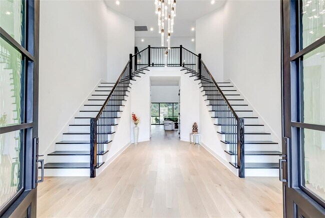 Building Photo - 1420 Lucera Bnd