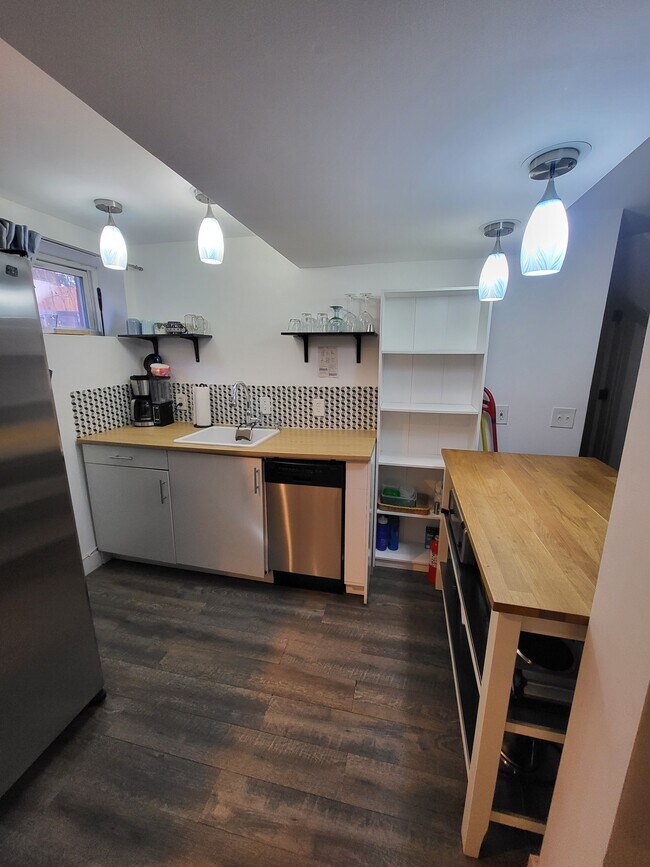 Foto del edificio - 2235 York St