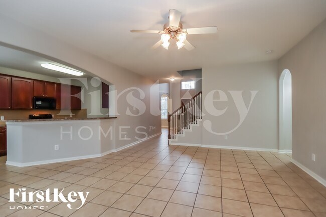 Building Photo - 16426 Rudder Dr