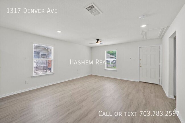 Foto del edificio - 1317 Denver Ave