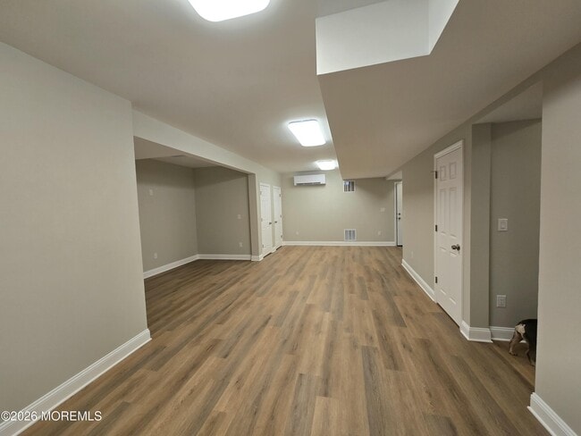 Building Photo - 164 Austin Ave