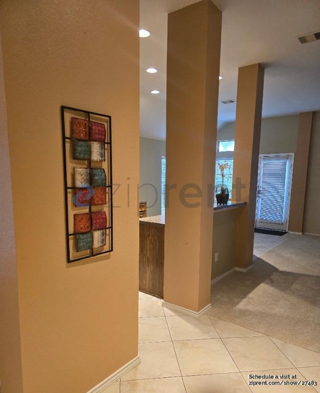 Foto del edificio - 4415 Sierra Point Dr