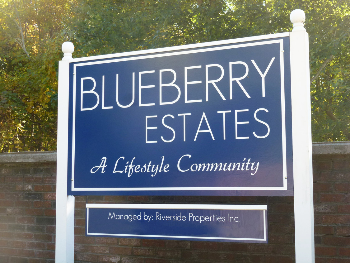 Primary Photo - Blueberry Estates