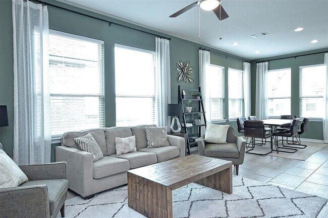 Building Photo - 2311 Dillon Pond Ln