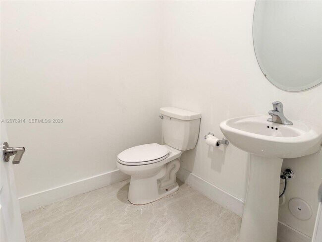 Foto del edificio - 12949 SW 229th St