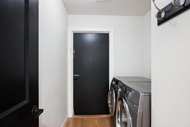 Foto del edificio - 2241 N San Gorgonio Rd