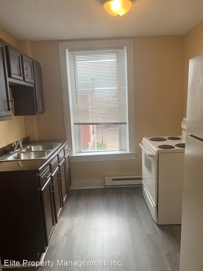 Foto del edificio - 1 br, 1 bath House - 707 E. Market St., Un...
