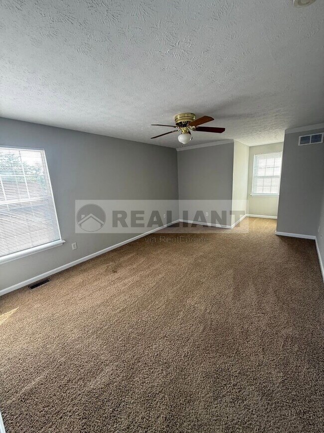 Foto del edificio - 721 Morgan Hills Dr
