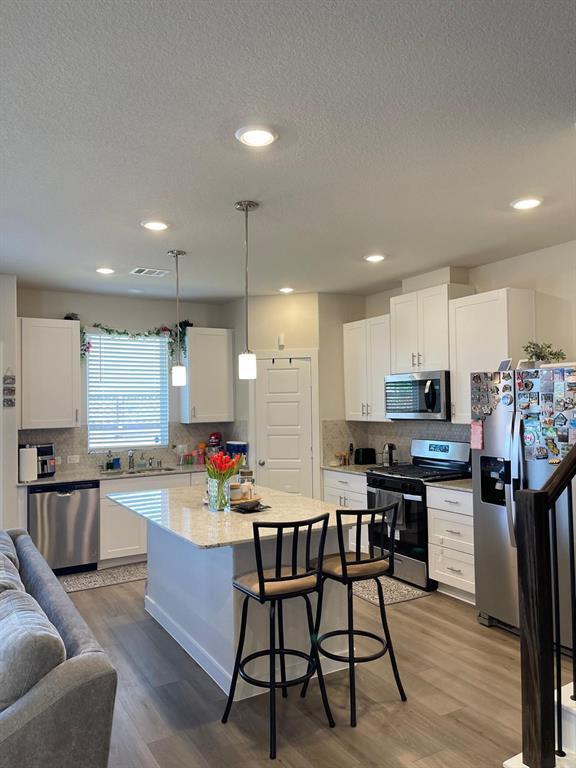 Foto del edificio - 14580 Slow River Ave