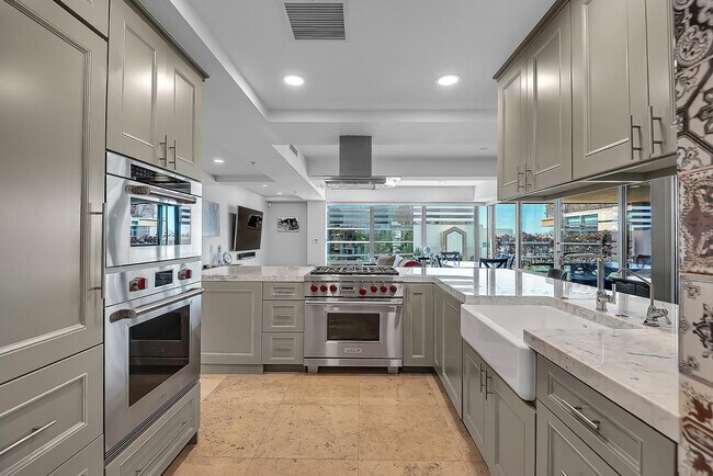 Foto del edificio - 7127 E Rancho Vista Dr