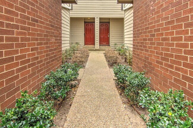 Building Photo - 5100 Verde Valley Ln