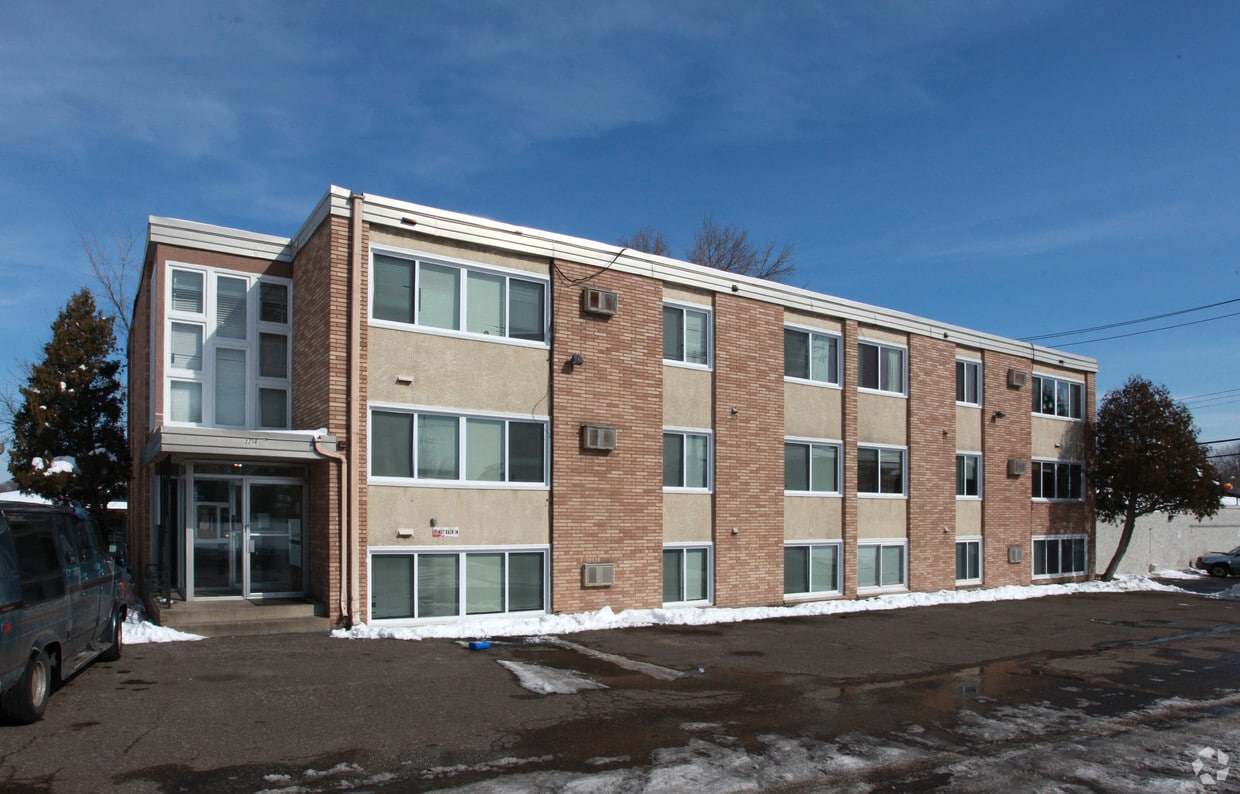 3214 Queen Ave N, Minneapolis, MN 55412 Apartments in Minneapolis, MN