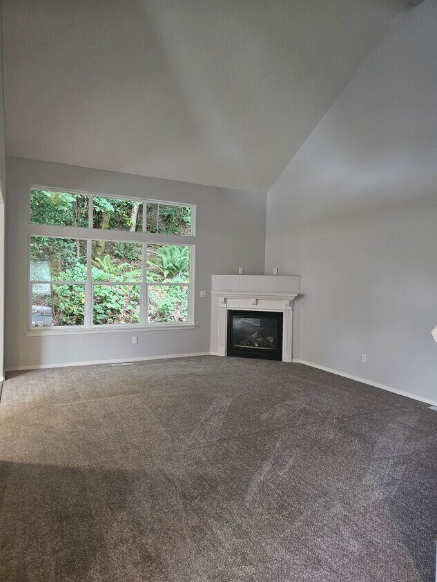 TIGARD TOWNHOUSE - TIGARD TOWNHOUSE