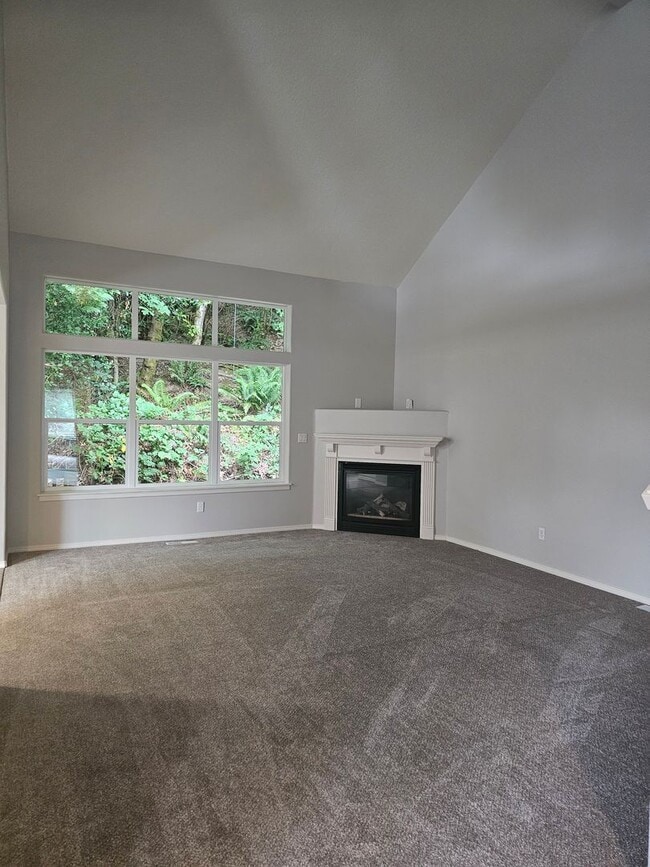 TIGARD TOWNHOUSE - TIGARD TOWNHOUSE
