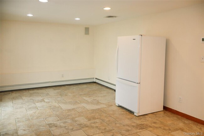 Foto del edificio - 642 6th Ave W