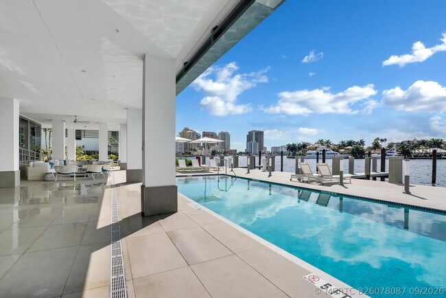 Foto del edificio - 435 Bayshore Dr