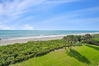 Building Photo - 995 N Hwy A1A