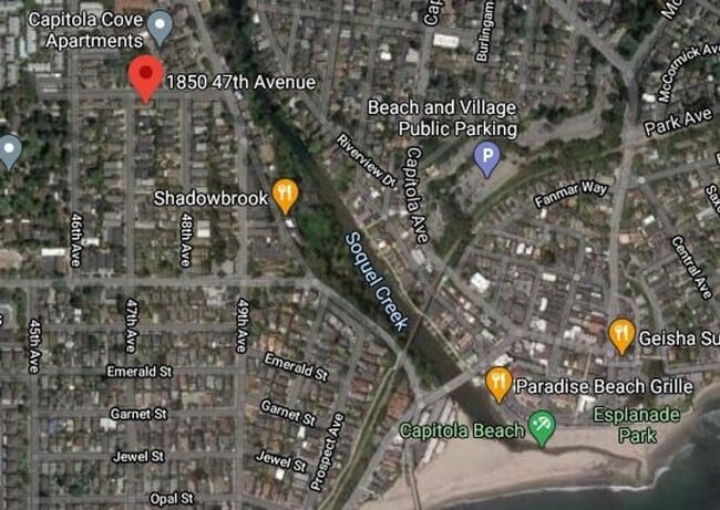 Building Photo - Capitola House 3 bedroom 2 newly remodeled...