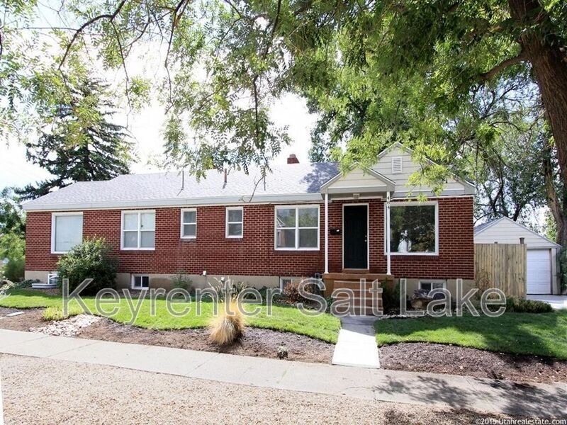 Primary Photo - 335 N G St