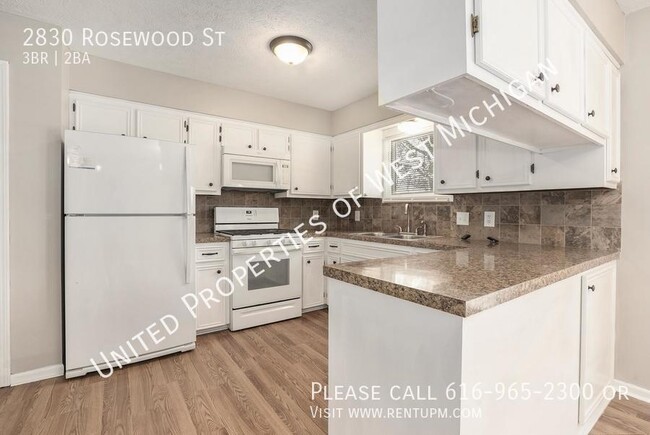 Building Photo - Available Now | Beautiful 3 Bedroom  2 Bat...