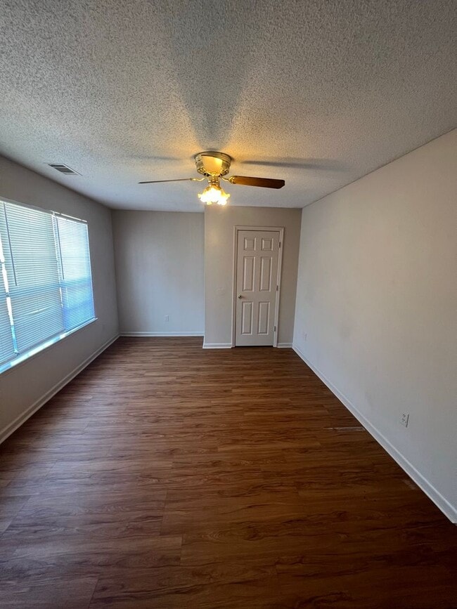 Building Photo - 418 Brannen Dr. #9 (Country Club Villas)
