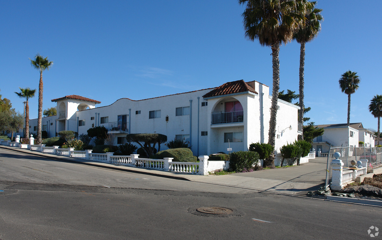 Building Photo - Montezuma Apartments