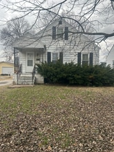 Building Photo - 505 Chaudet Ave