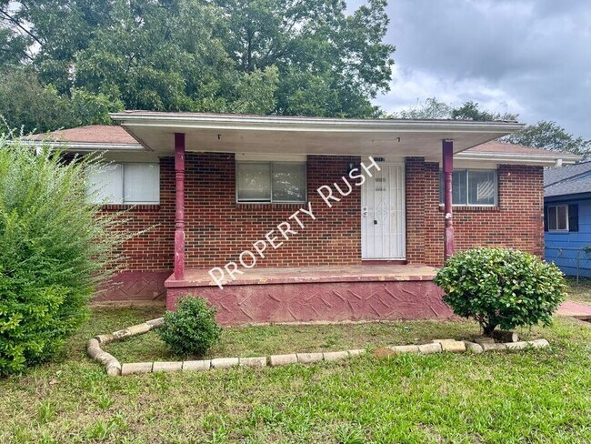 Photo - 1012 N Hickory St House