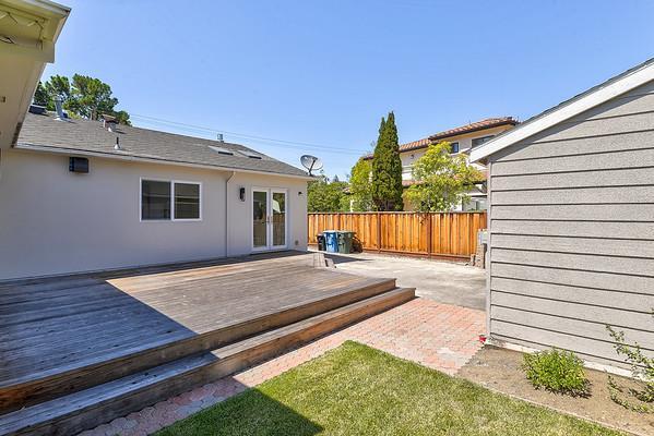 Building Photo - 850 Loma Verde Ave