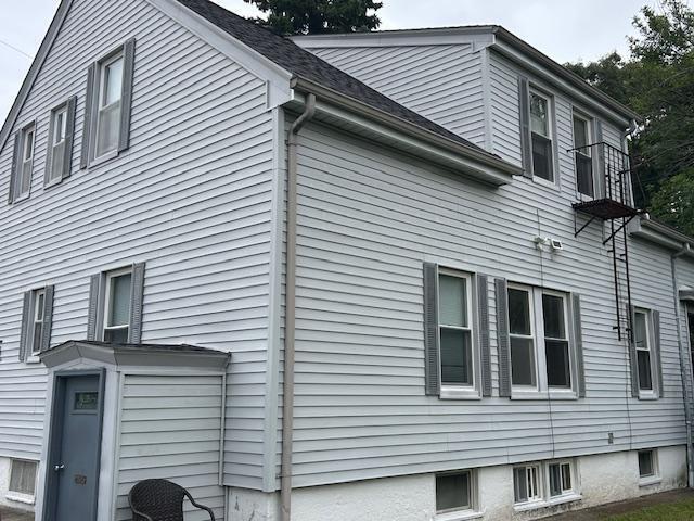 Building Photo - 1821 Cranston St