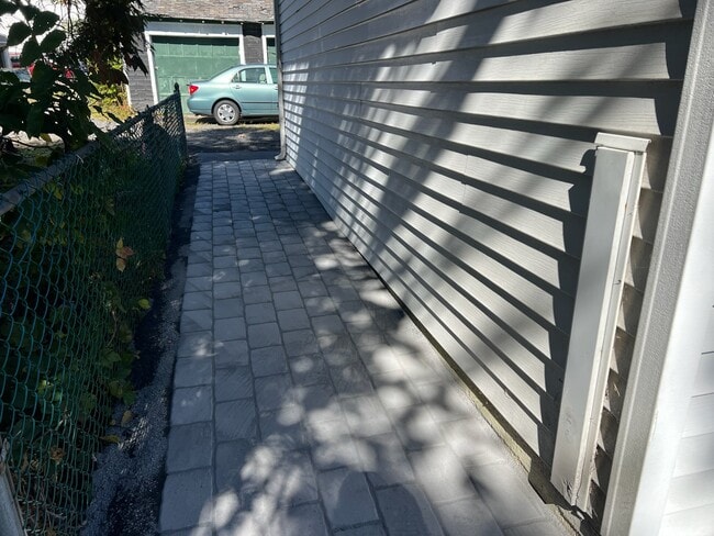 Foto del edificio - 107 Pen Argyl St