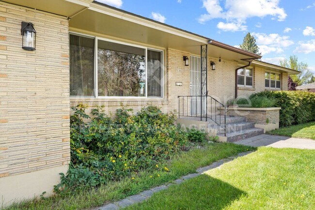 Foto del edificio - Charming North Spokane Home in a Prime Location