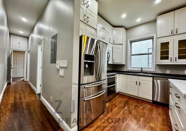 Building Photo - 505 Eastern Pkwy