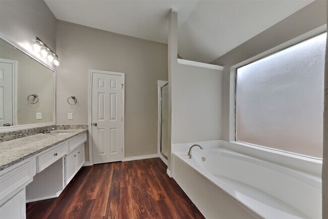 Building Photo - 12711 Cedar Grove Ct