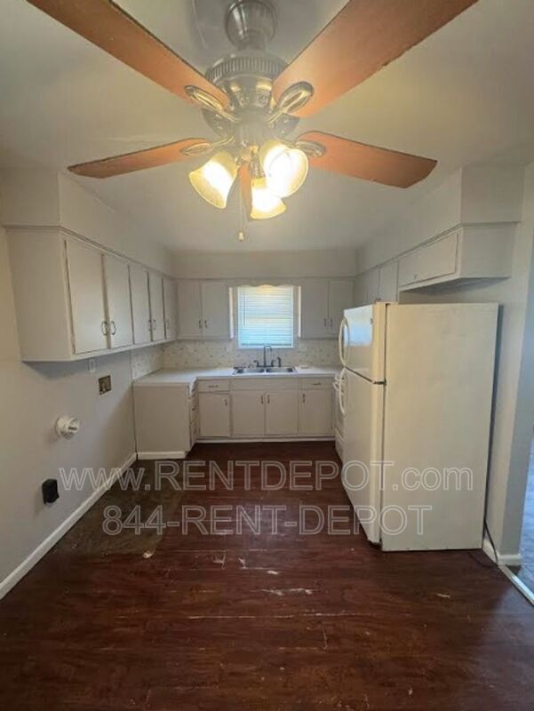 Foto del edificio - 1211 S Lombard Ave