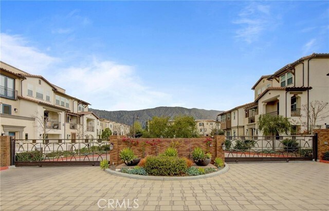 Foto principal - 555 W Foothill Blvd