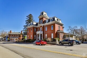 Building Photo - 241 Middle Street