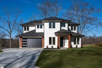 Building Photo - 105 Horseshoe Bend Rd