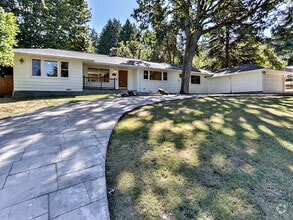 Building Photo - 17000 Canyon Dr