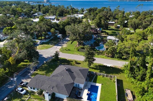 Foto del edificio - 3900 W 17th St