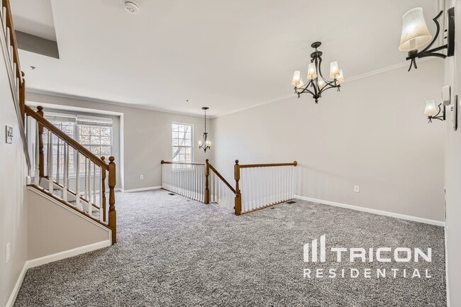 Building Photo - 8015 Apple Valley Dr