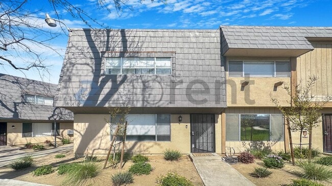 Building Photo - 5188 E Ashlan Ave