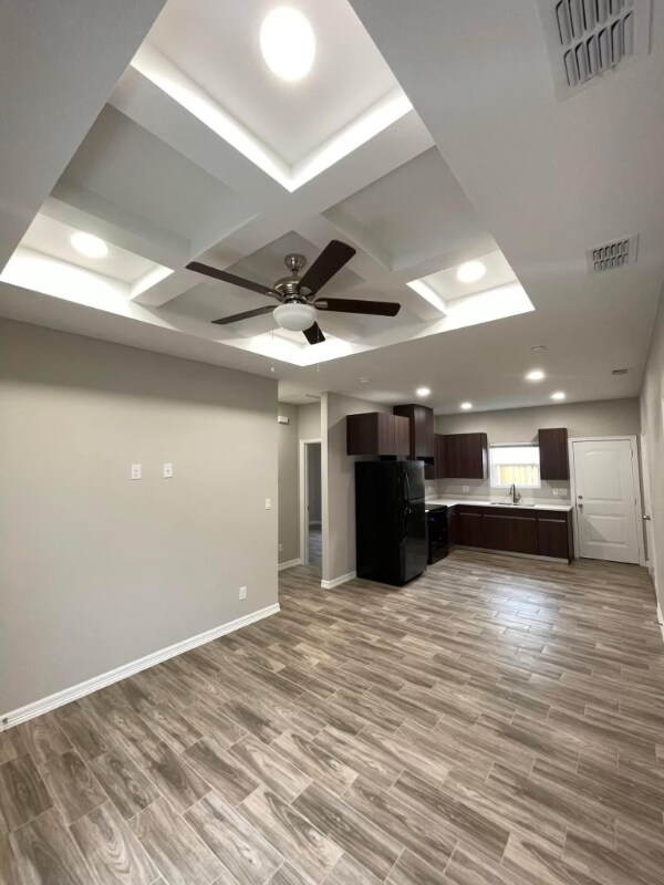 Foto del edificio - 909 W Kohala Ave