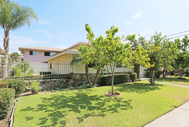 Foto del edificio - 13171 Balboa Ave