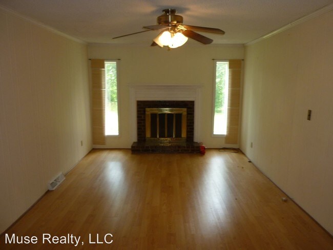 Building Photo - 3 br, 1.5 bath House - 3964 Marshall Road