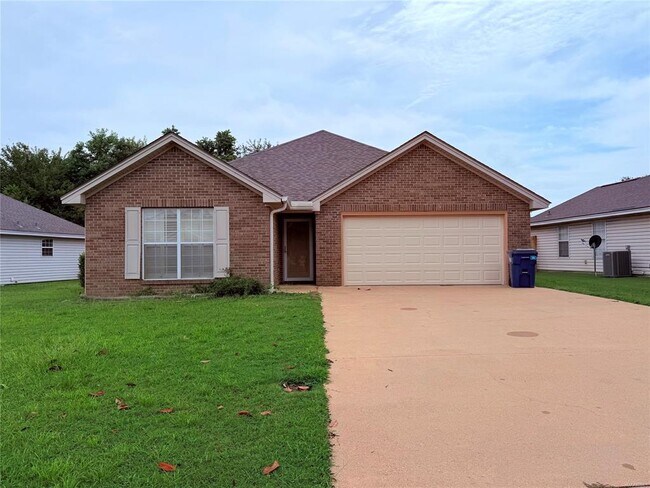 Foto del edificio - 353 Cotton Lakes Blvd
