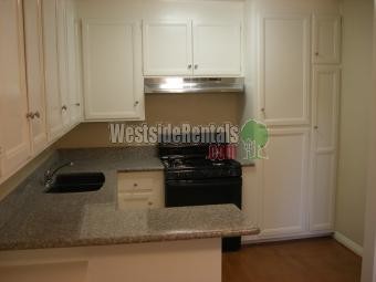 Foto principal - 2940 Montrose Ave