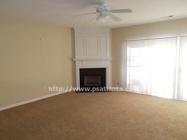 Building Photo - 82 Highoak Dr NE
