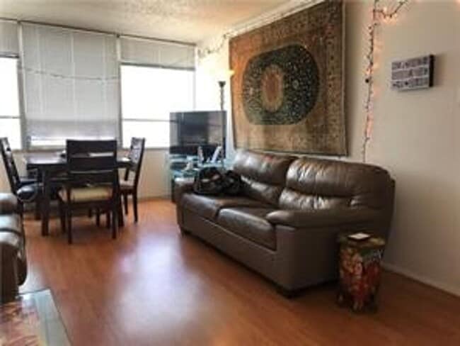 Building Photo - 1800 Lavaca St