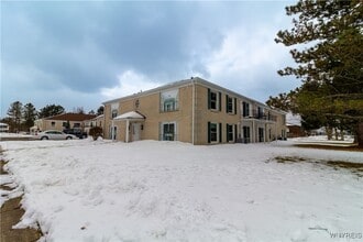 Building Photo - 11 Robert Dr